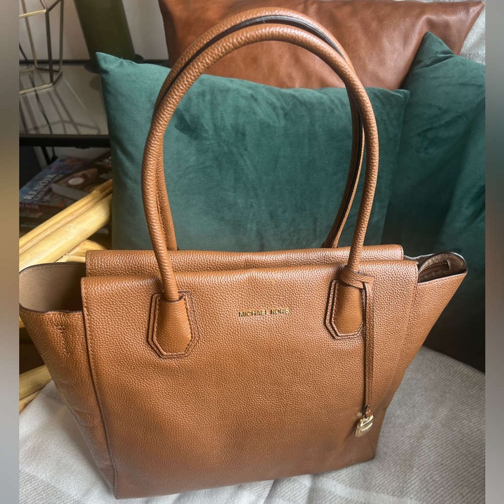 Michael Kors Mercer in Cognac Leather (w strap)